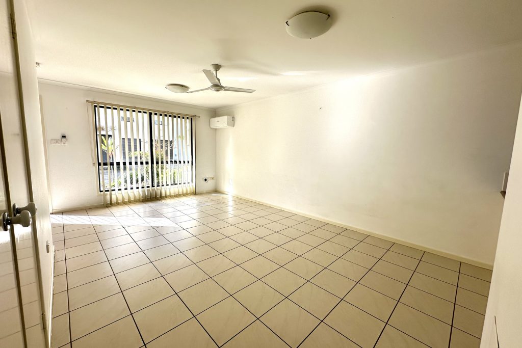 12/2a Swan Street, Beerwah QLD 4519 - photo 5