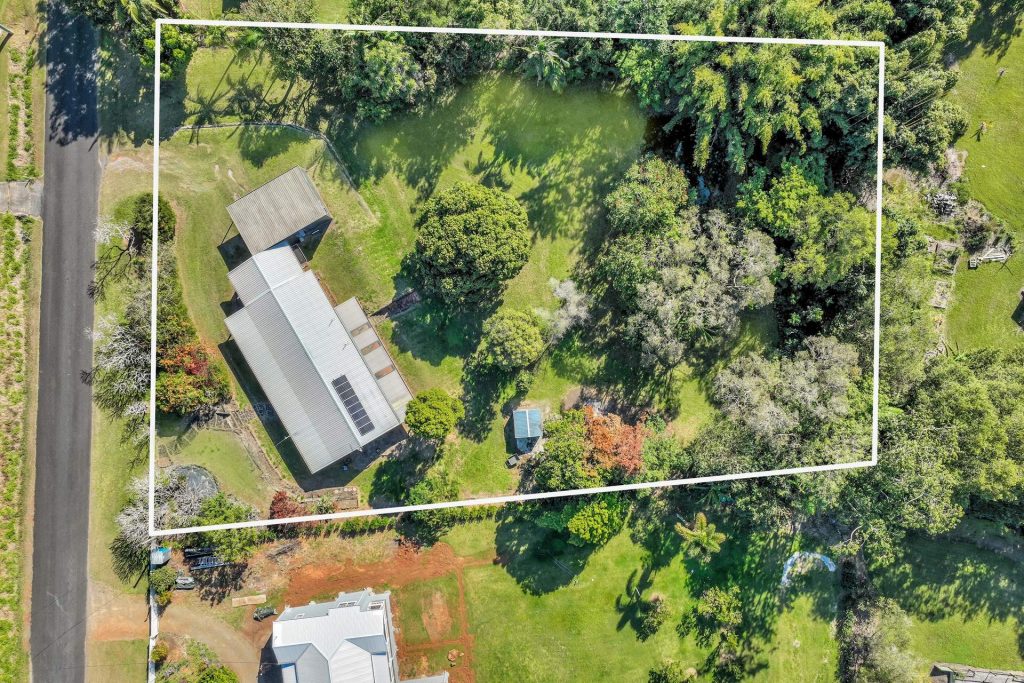 20 Pinelands Drive, Beerwah QLD 4519 - photo 11