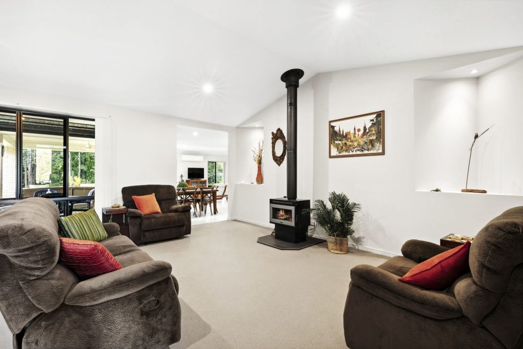 9 Taryn Close, Glass House Mountains QLD 4518 - photo 2
