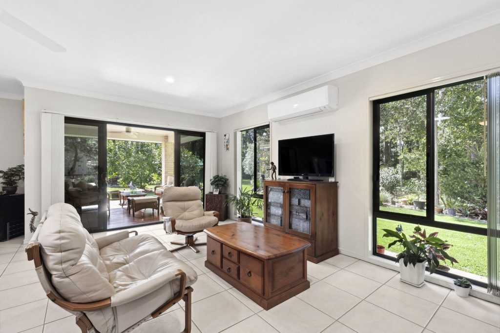 9 Taryn Close, Glass House Mountains QLD 4518 - photo 5