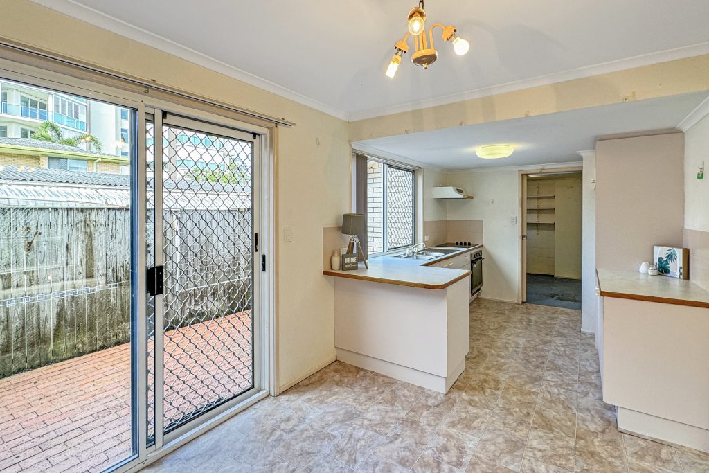 3/85 Landsborough Parade, Golden Beach QLD 4551 - photo 3