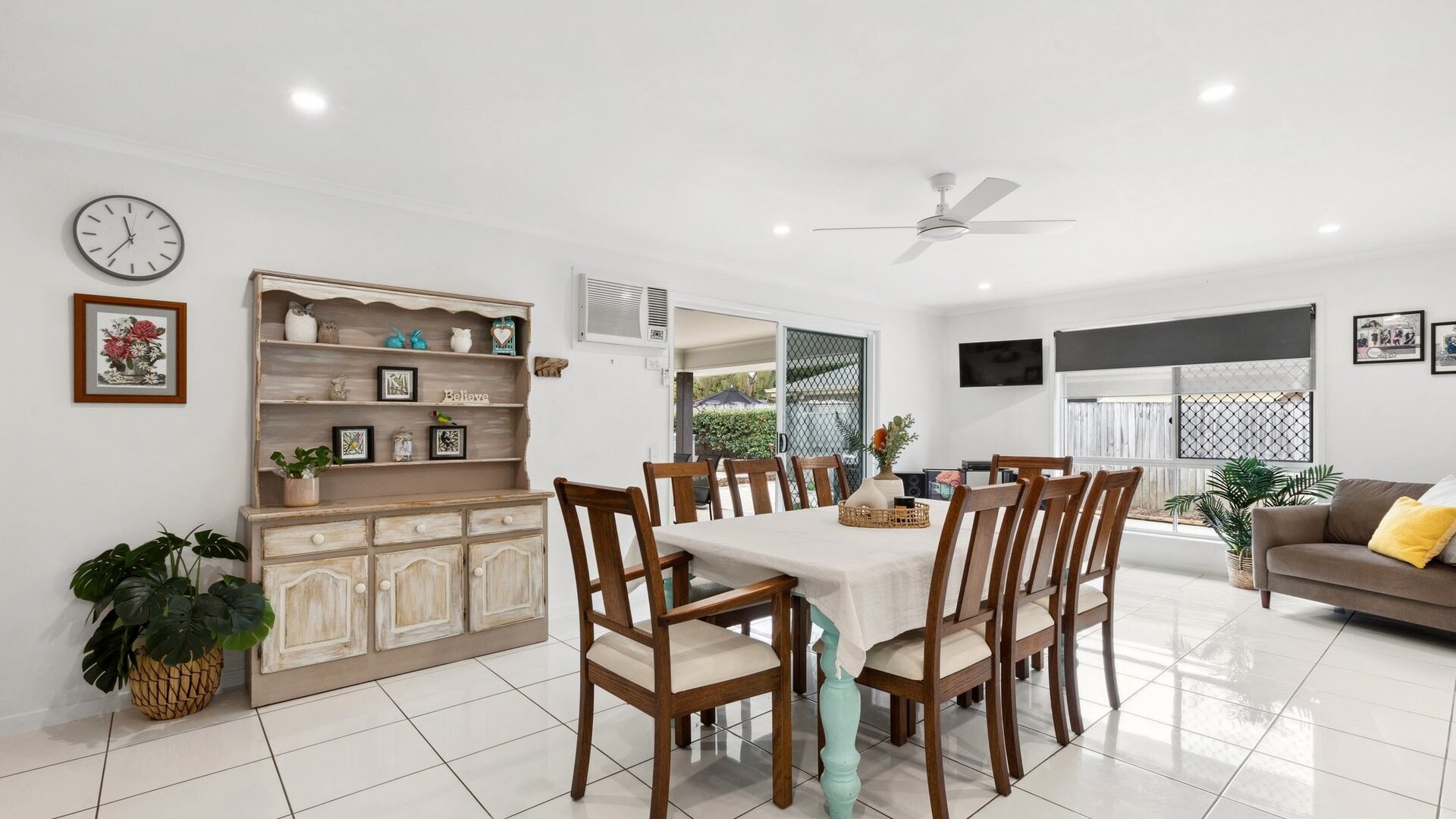 10 Heights Road, Beerwah QLD 4519 - photo 4
