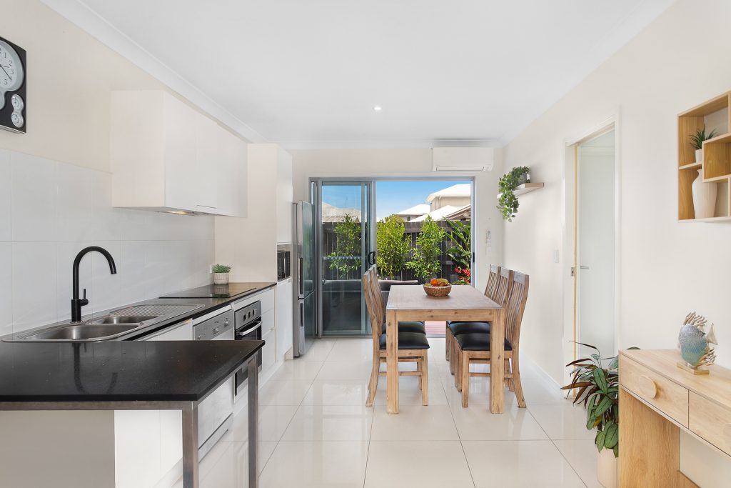 6 Indigo Road, Caloundra West QLD 4551 - photo 5