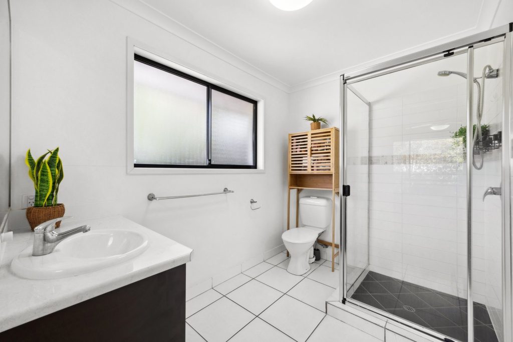 5 Pacific Place, Beerwah QLD 4519 - photo 8