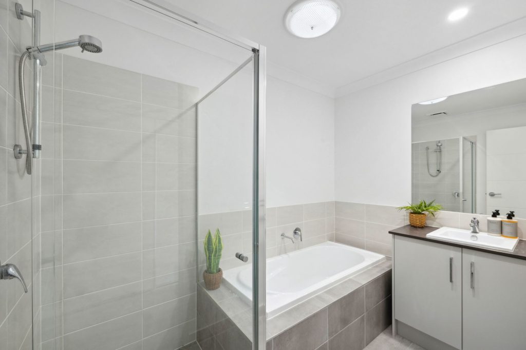 15 Albyn Place, Glass House Mountains QLD 4518 - photo 9
