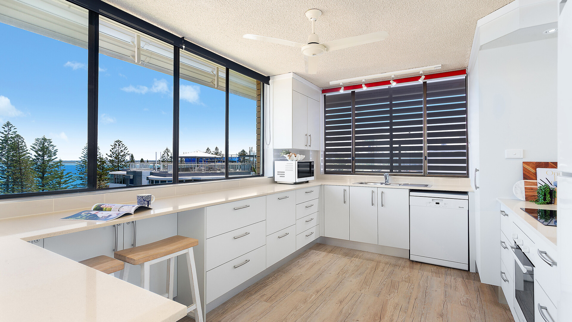 7/2 Burgess Street, Kings Beach QLD 4551 - photo 8