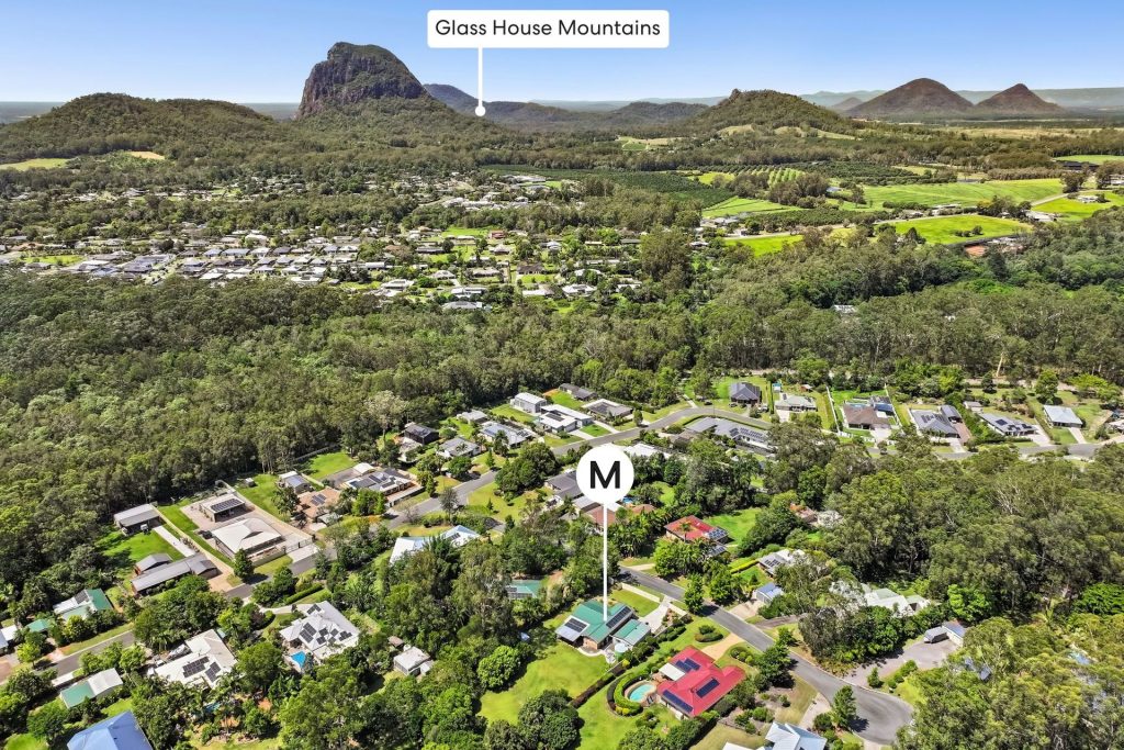 10 Knowles Place, Glass House Mountains QLD 4518 - photo 12