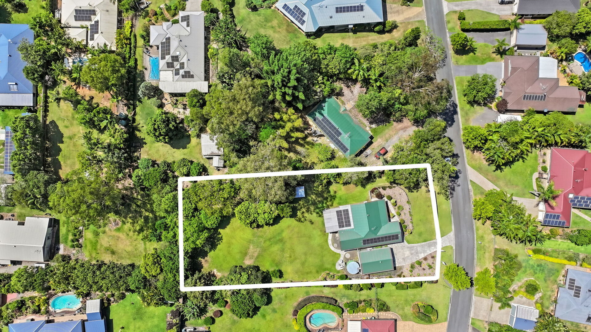 10 Knowles Place, Glass House Mountains QLD 4518 - photo 10