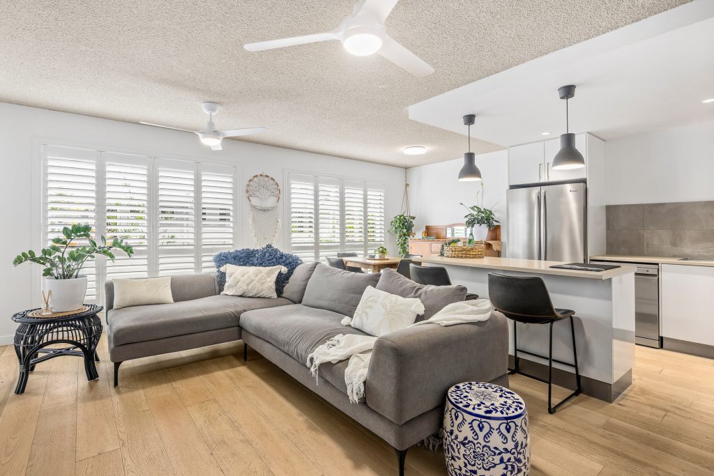 3/5 Orvieto Terrace, Kings Beach QLD 4551 - photo 2