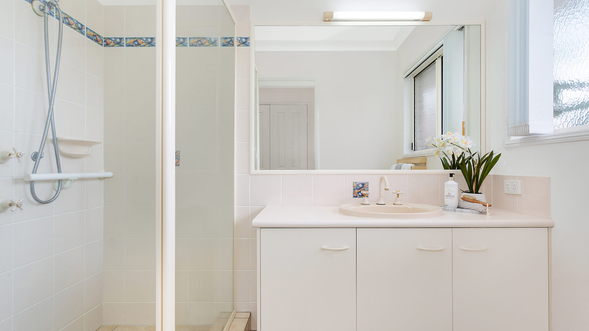 8 Maryann Street, Golden Beach QLD 4551 - photo 10