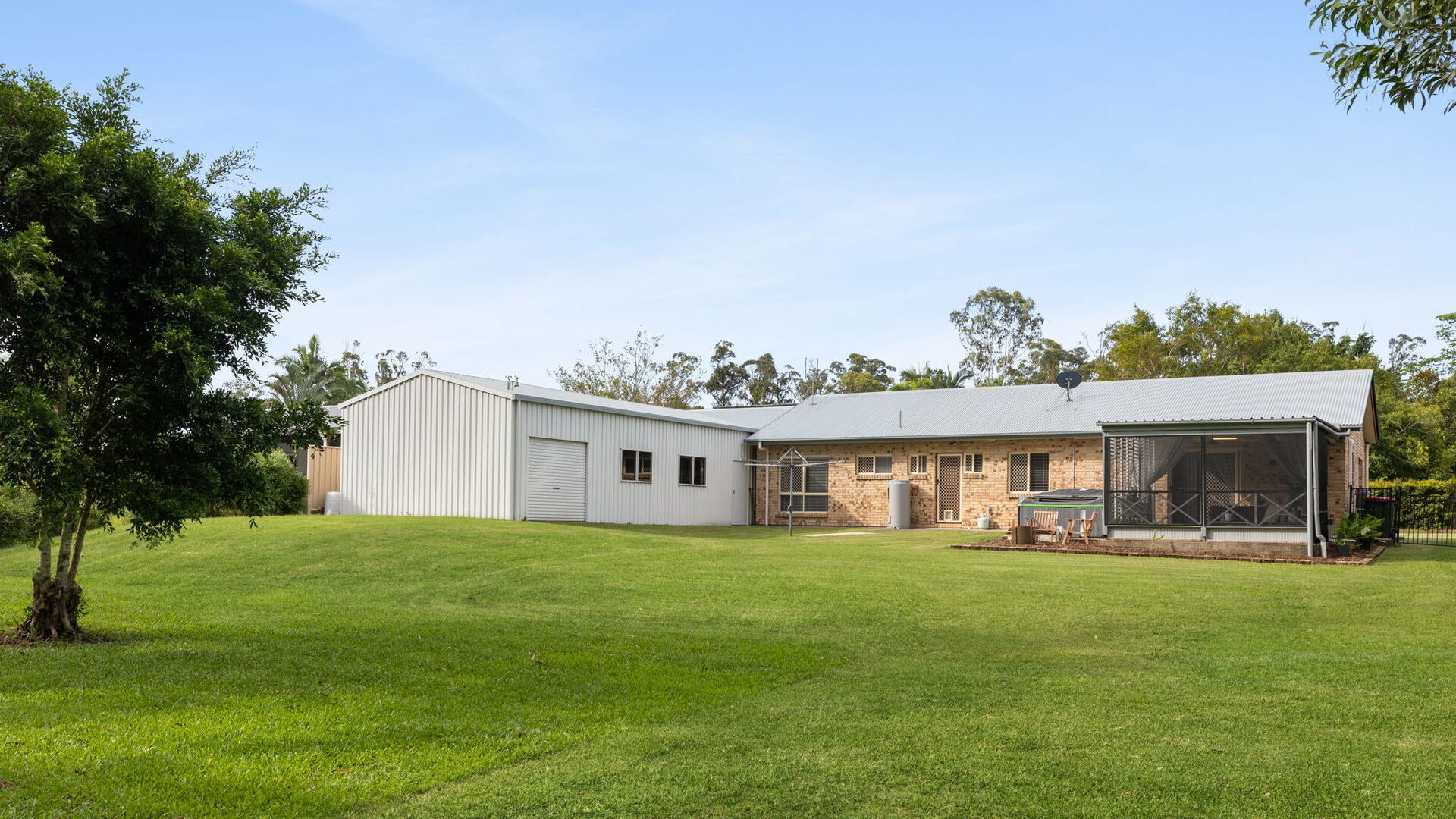 14 Sidney Drive, Beerwah QLD 4519 - photo 4