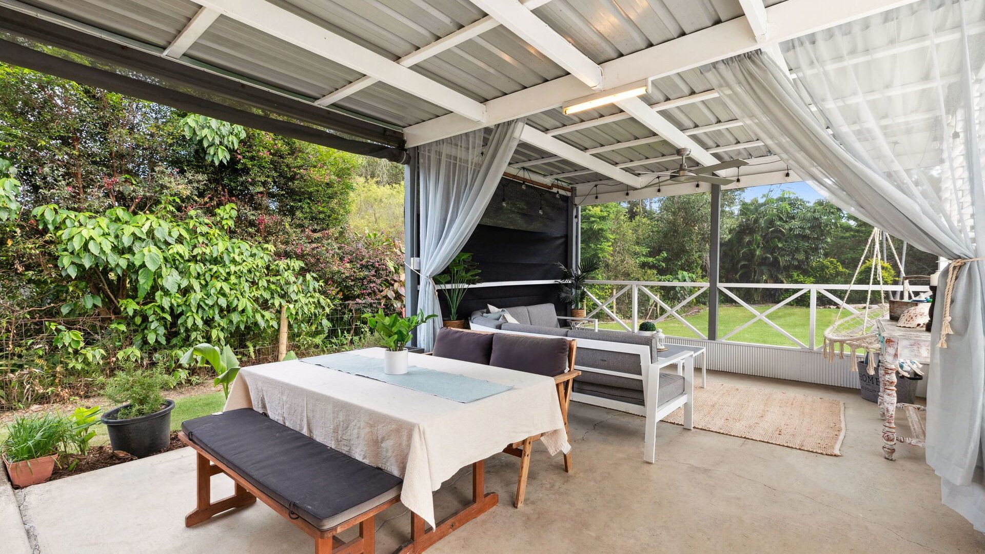 14 Sidney Drive, Beerwah QLD 4519 - photo 5