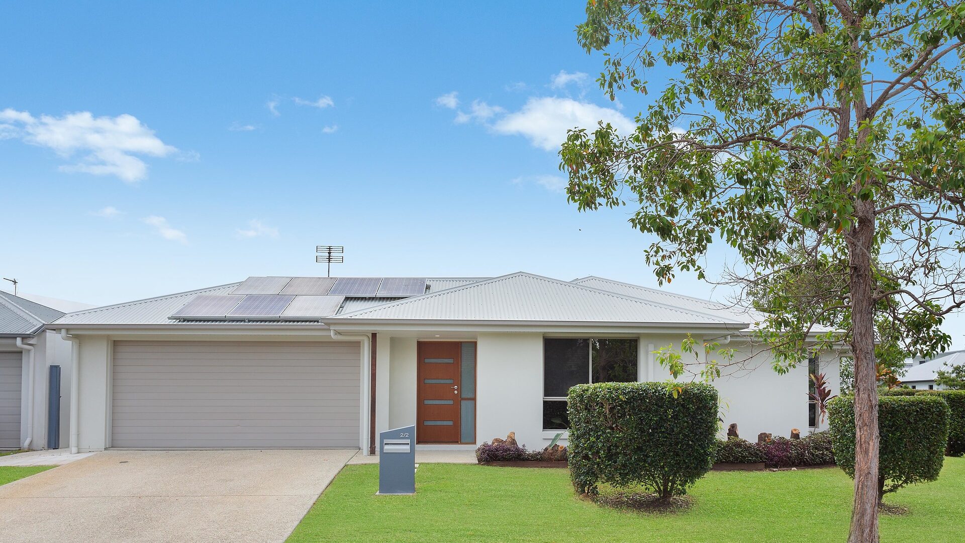 Sold - 2/2 Haslewood Crescent - New Property in Meridan Plains - Real Estate by Nicki Colam