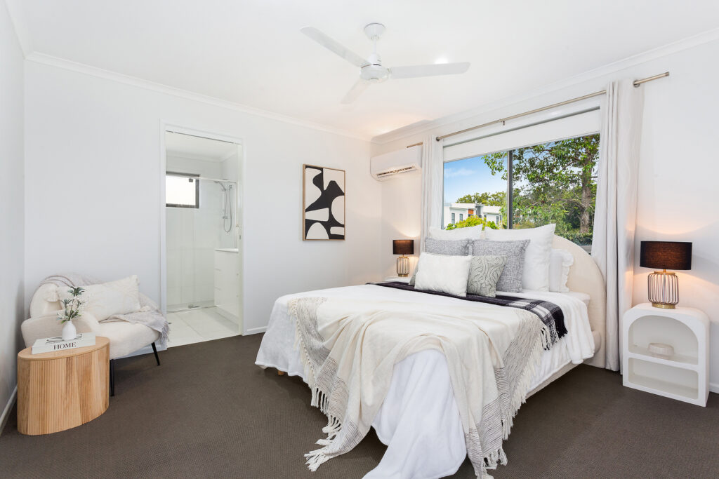 Sold - 2/2 Haslewood Crescent - New Property in Meridan Plains - Real Estate by Nicki Colam