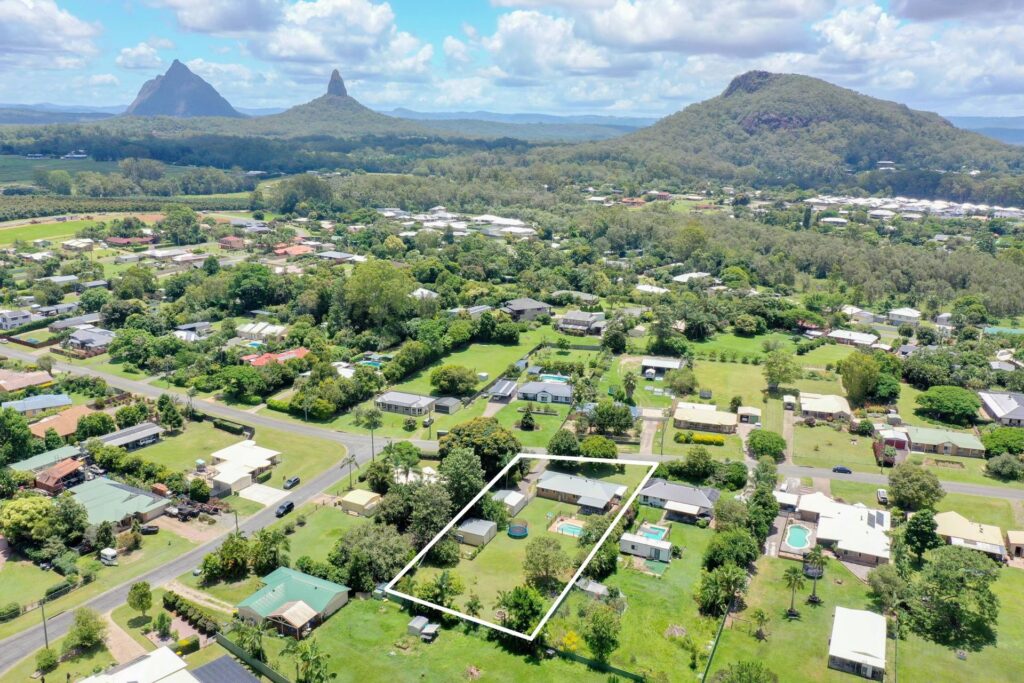 Sold - 40 Parkview Road - New Property in Glass House Mountains - Real Estate by Cassi Nuske