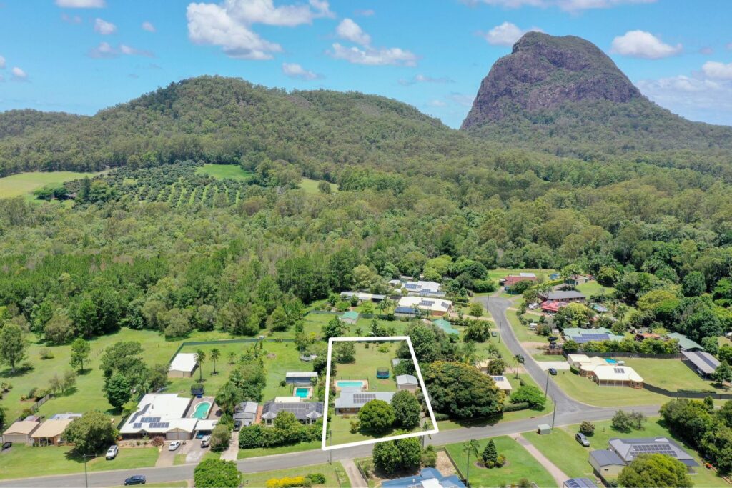 Sold - 40 Parkview Road - New Property in Glass House Mountains - Real Estate by Cassi Nuske