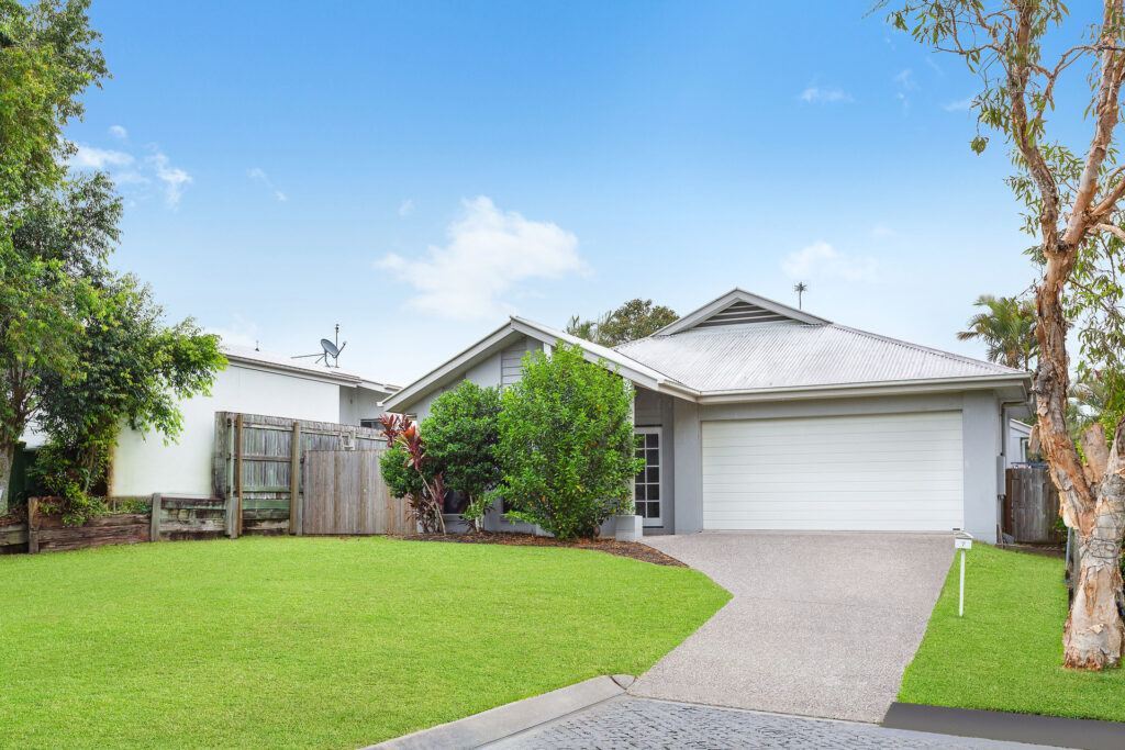 Sold - 7 Tulipwood Court - New Property in Meridan Plains - Real Estate by Nicki Colam