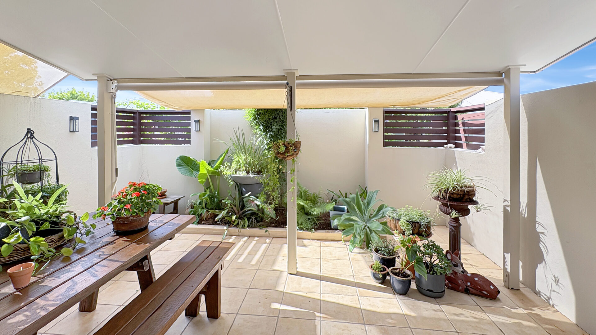 Sold - 16/2 Grand Parade - New Property in Kawana Island - Real Estate by 