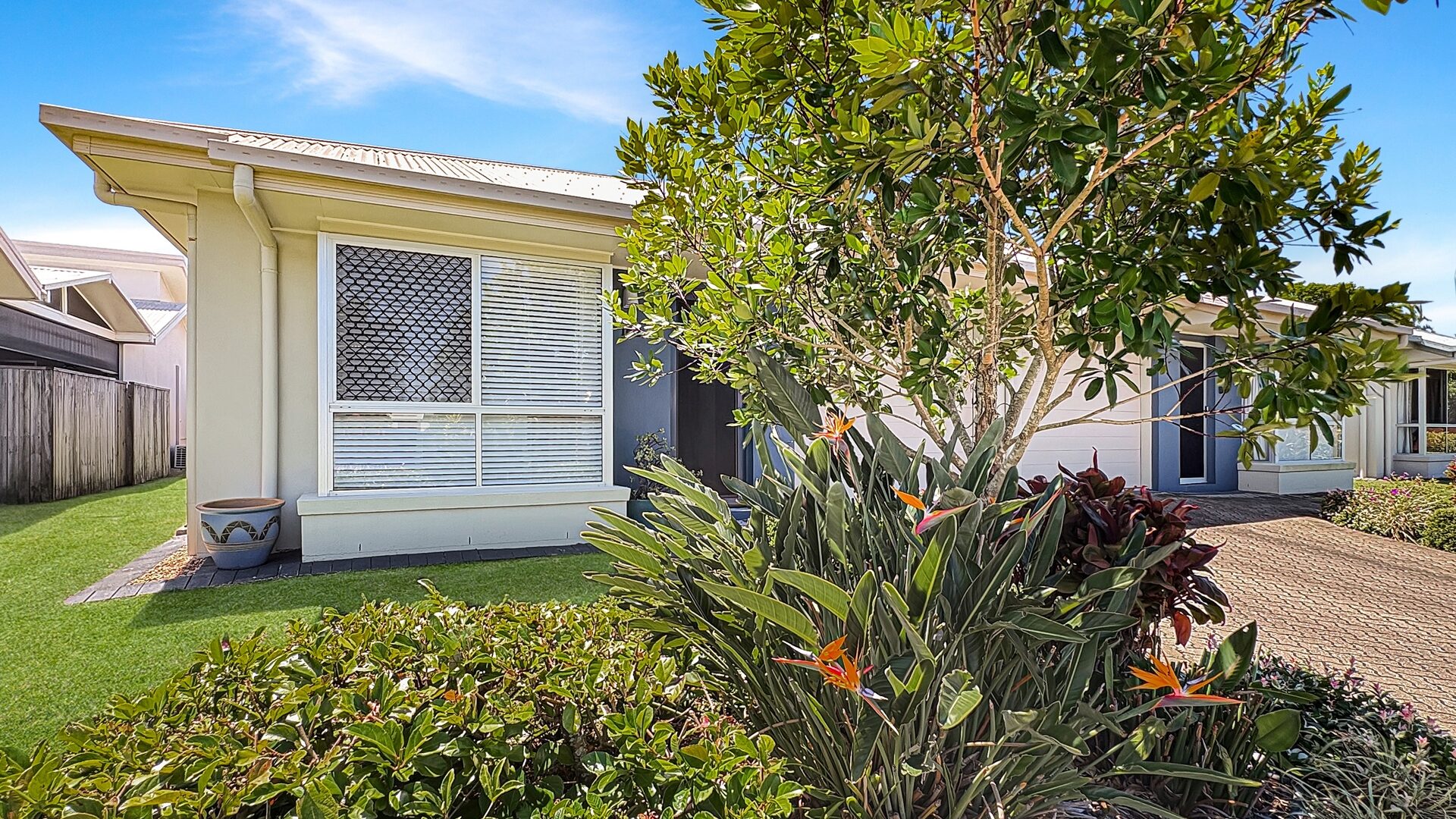 Sold - 162/2 Grand Parade - New Property in Kawana Island - Real Estate by Amy Bennett