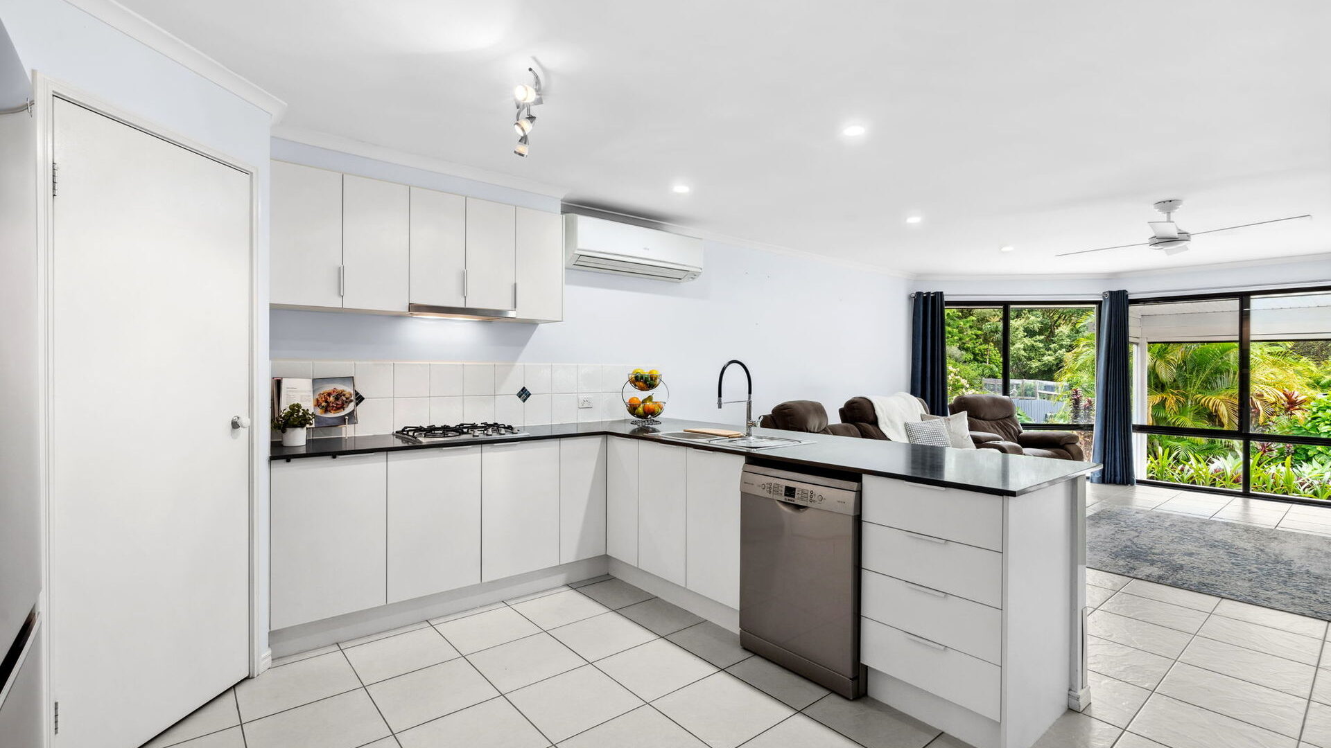Sold - 41 Carnarvon Drive - New Property in Beerwah - Real Estate by Cassi Nuske