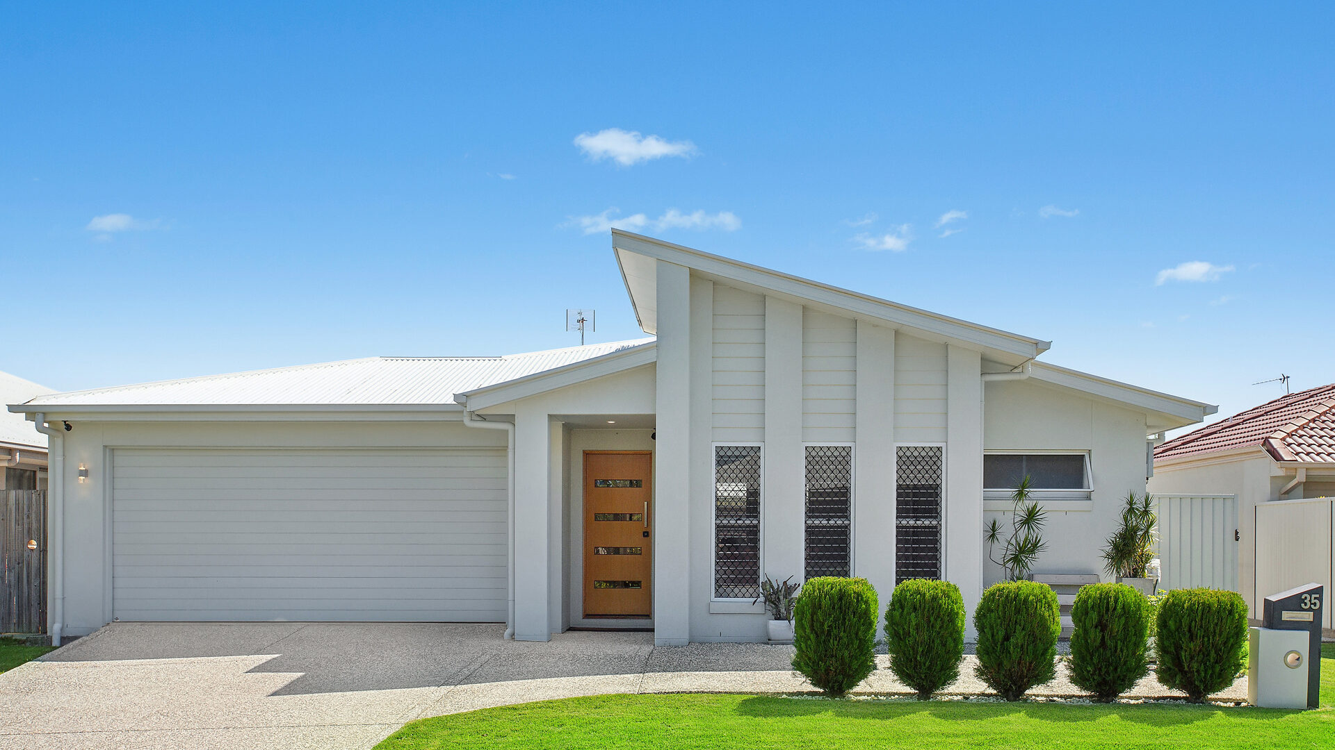 Sold - 35 Brampton Way - New Property in Meridan Plains - Real Estate by Nicki Colam