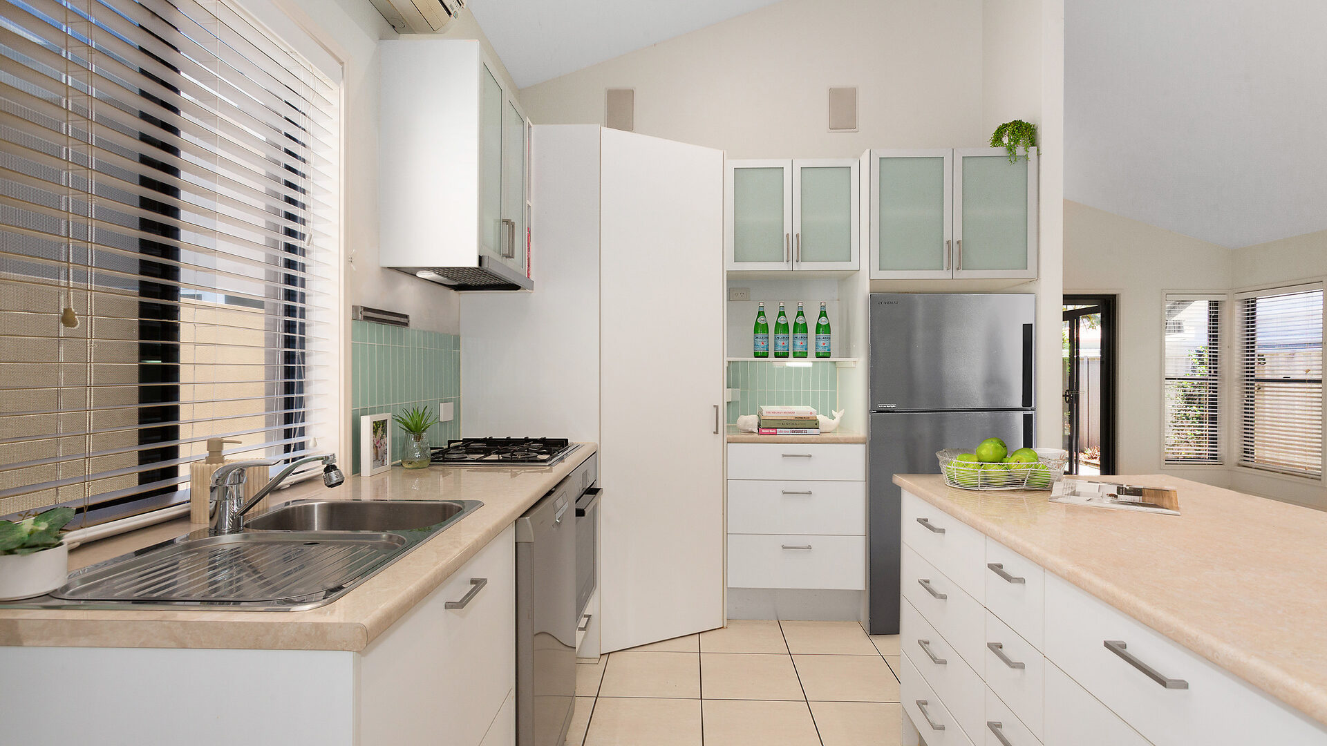 Sold - 20 Barbuda Circuit - New Property in Kawana Island - Real Estate by Louise Webb