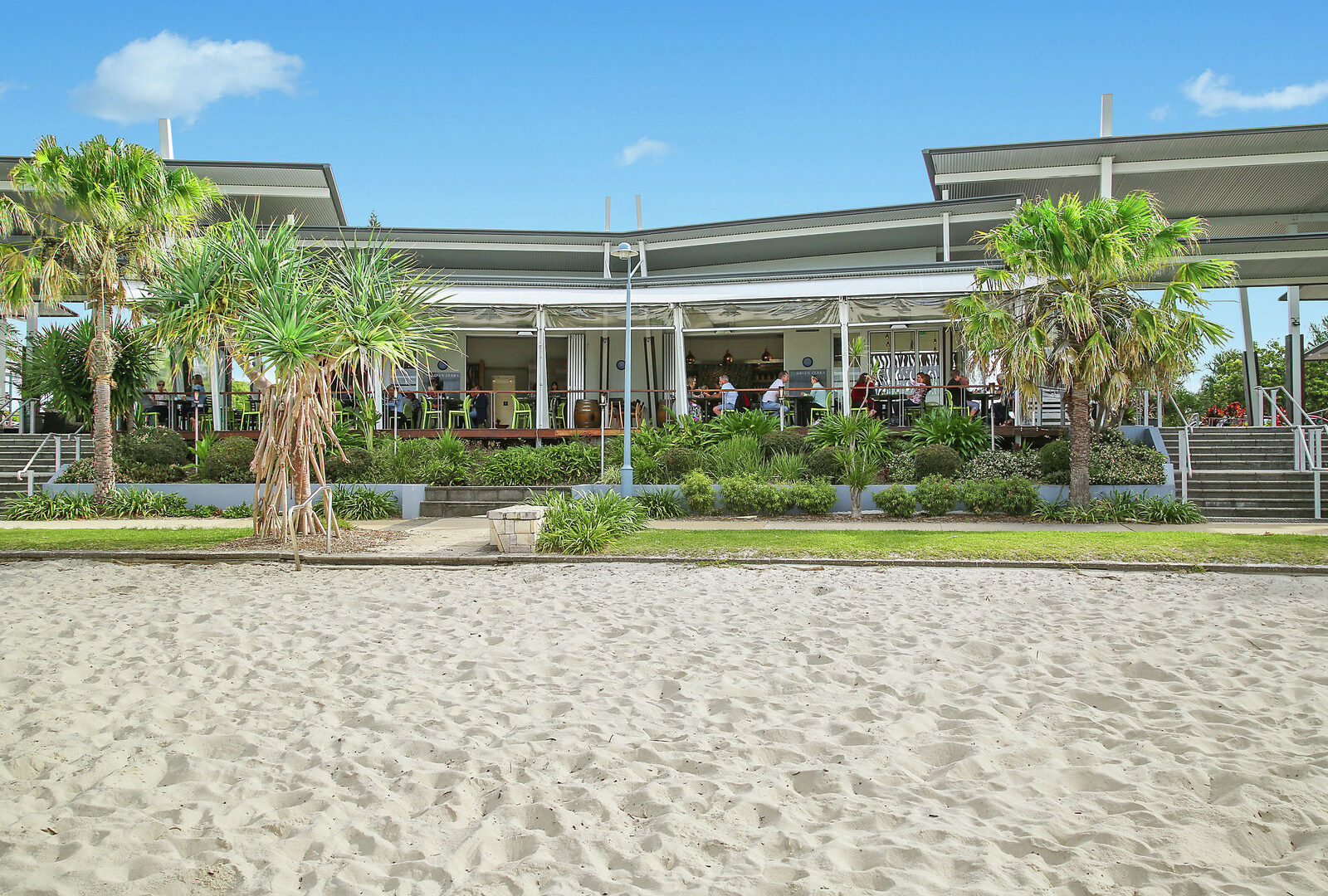 Sold - 20 Barbuda Circuit - New Property in Kawana Island - Real Estate by Louise Webb