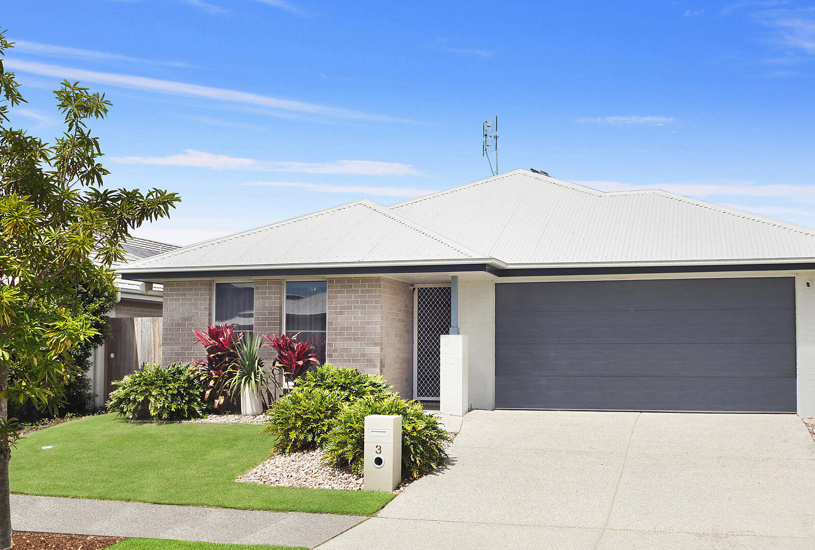 Sold - 3 Steiner Crescent - New Property in Baringa - Real Estate by Nicki Colam