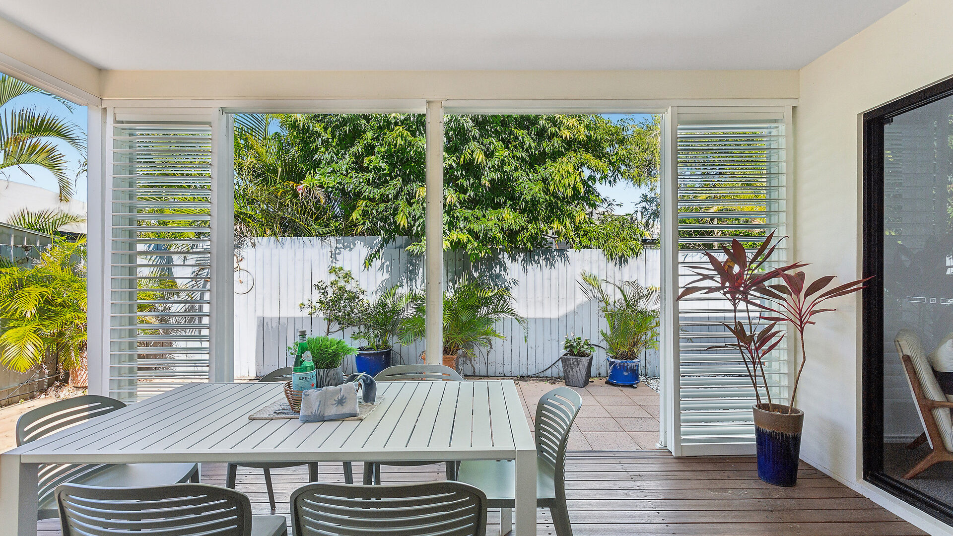 Sold - 20 St Lucia Crescent - New Property in Kawana Island - Real Estate by 