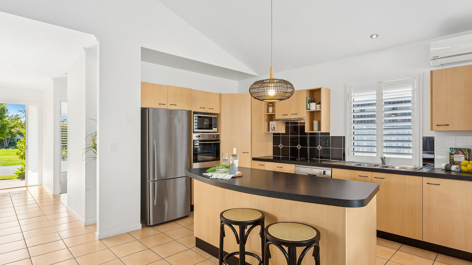 Sold - 20 St Lucia Crescent - New Property in Kawana Island - Real Estate by 