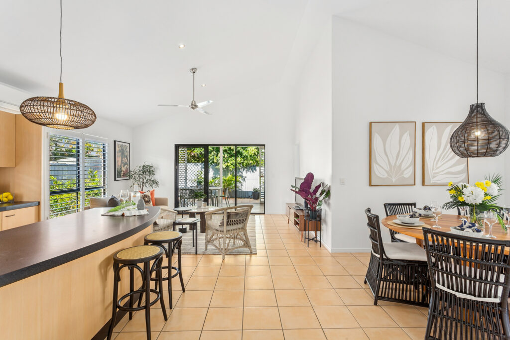 Sold - 20 St Lucia Crescent - New Property in Kawana Island - Real Estate by 