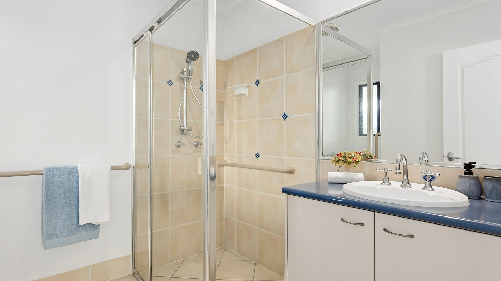 Sold - 20 St Lucia Crescent - New Property in Kawana Island - Real Estate by 