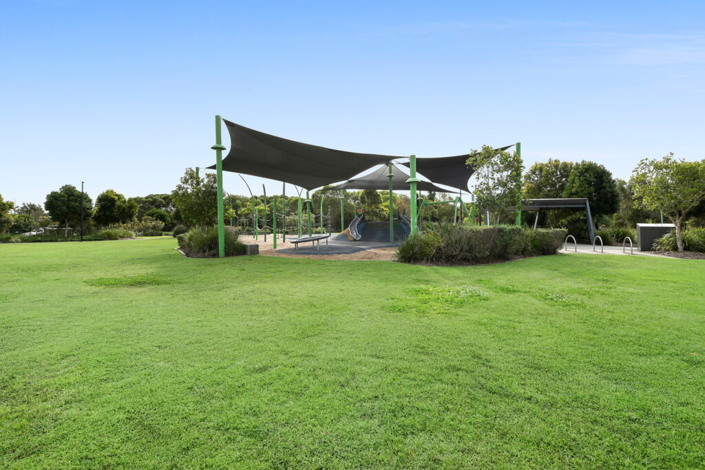Sold - 18 Stone Crescent - New Property in Baringa - Real Estate by Stephen Claassens