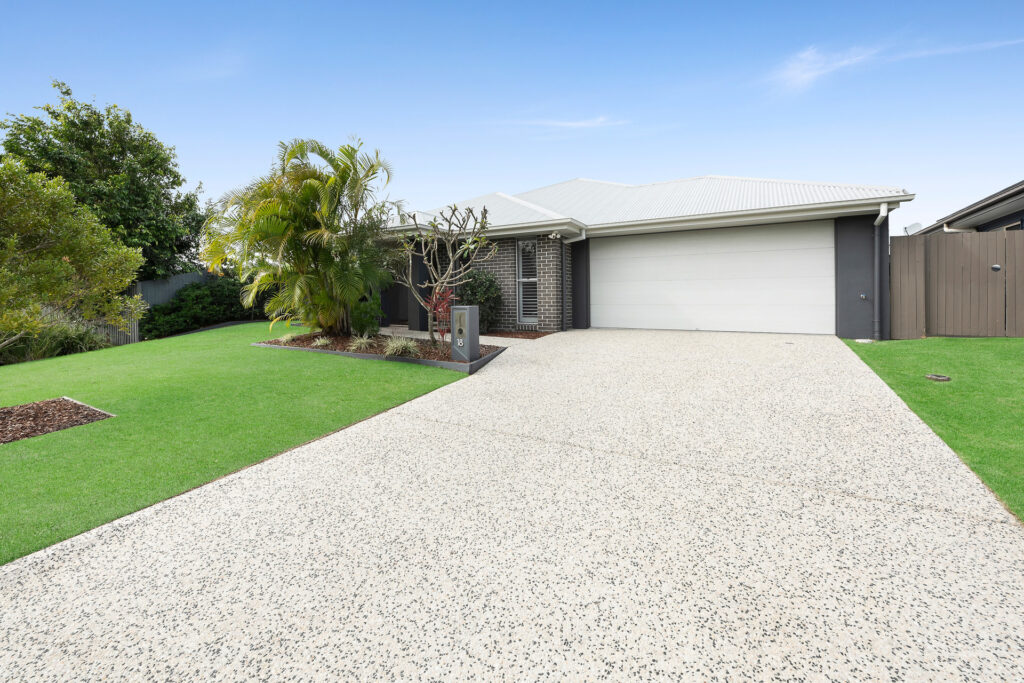 Sold - 18 Stone Crescent - New Property in Baringa - Real Estate by Stephen Claassens