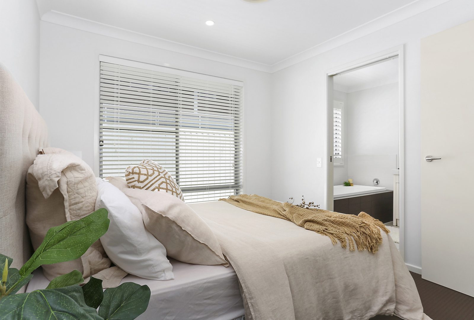 Sold - 6 Bond Street - New Property in Pelican Waters - Real Estate by Jodie Hedley-Ward