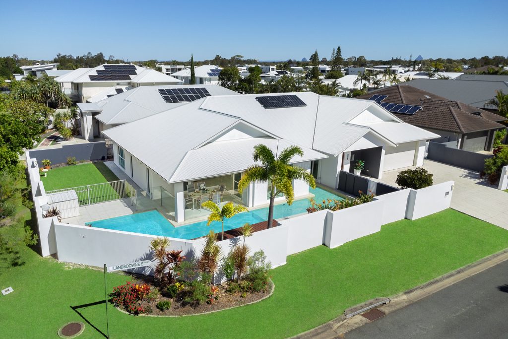 Sold - 8 Bellanboe Circuit - New Property in Pelican Waters - Real Estate by Jodie Hedley-Ward