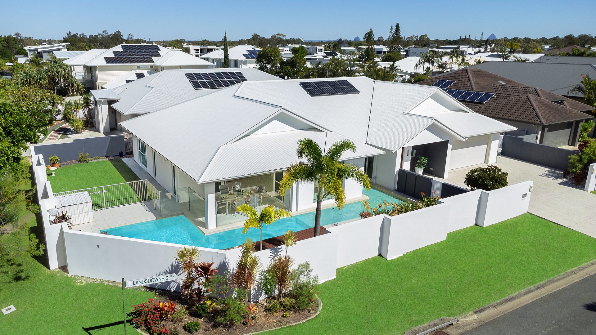 Sold - 8 Bellanboe Circuit - New Property in Pelican Waters - Real Estate by Jodie Hedley-Ward