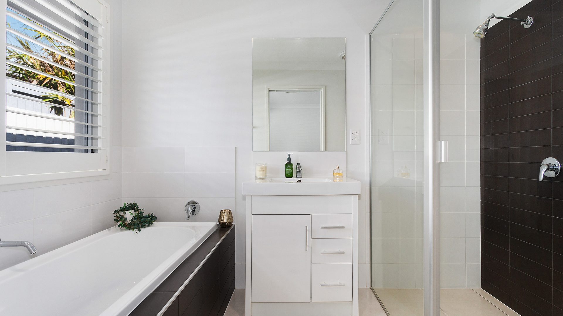 Sold - 6 Bond Street - New Property in Pelican Waters - Real Estate by Jodie Hedley-Ward