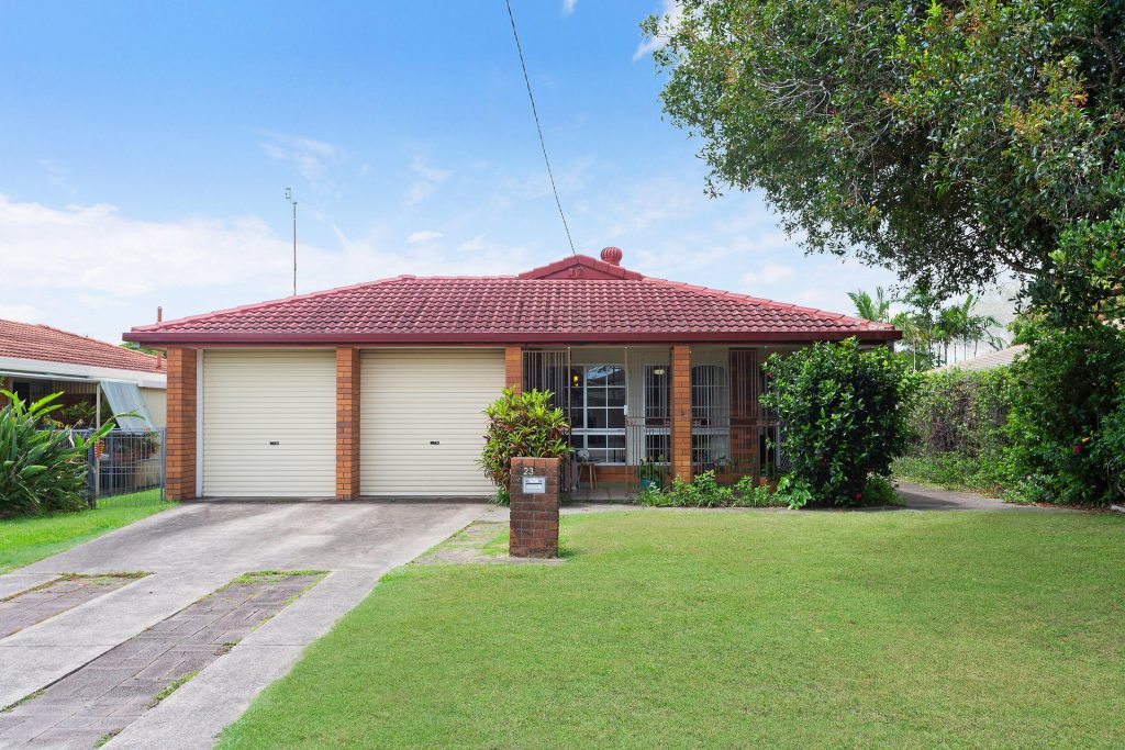 Sold - 23 Booker Parade - New Property in Golden Beach - Real Estate by Jodie Hedley-Ward