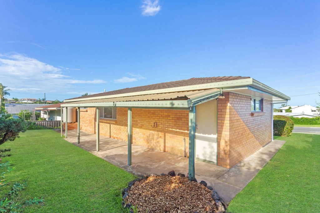 Sold - 66 Coonowrin Street - New Property in Battery Hill - Real Estate by Jodie Hedley-Ward