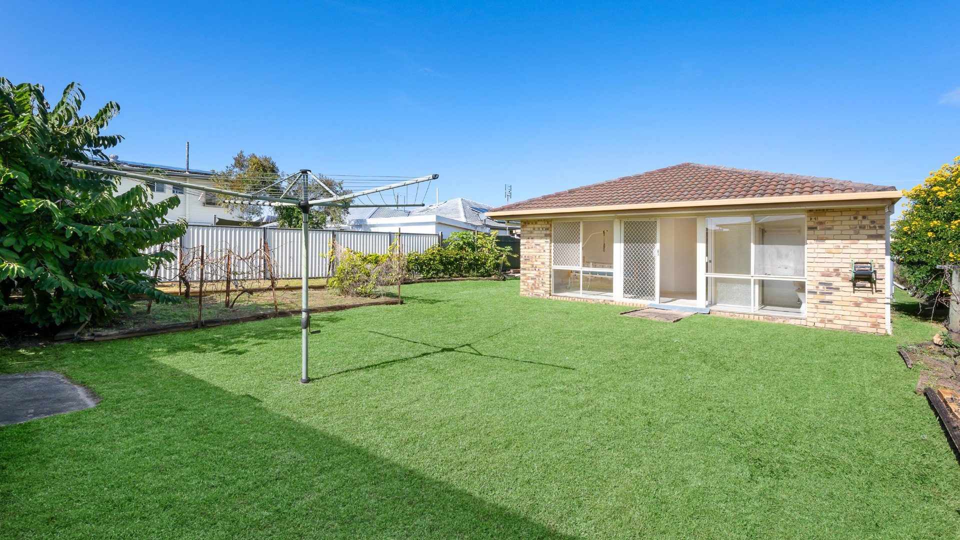 Sold - 1 Judy Street - New Property in Golden Beach - Real Estate by Jodie Hedley-Ward