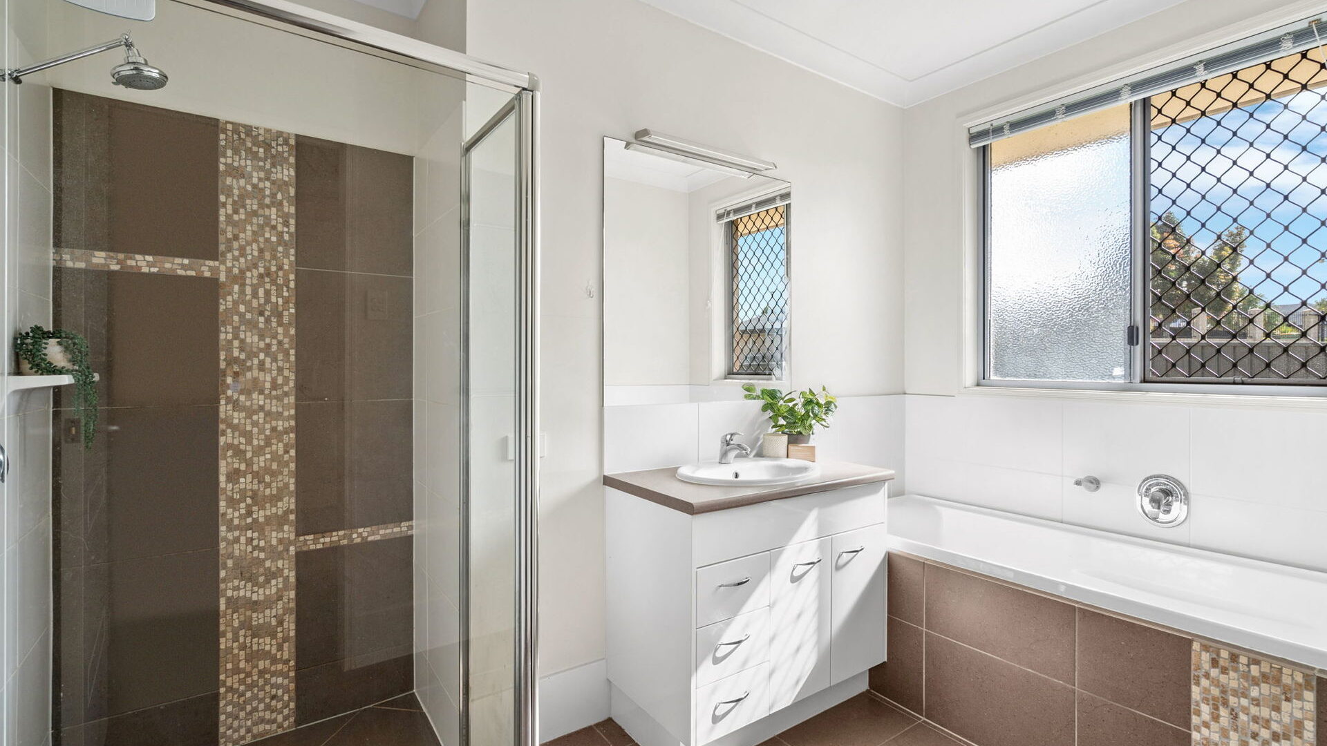 Sold - 2 Cooinda Place - New Property in Glass House Mountains - Real Estate by Cassi Nuske