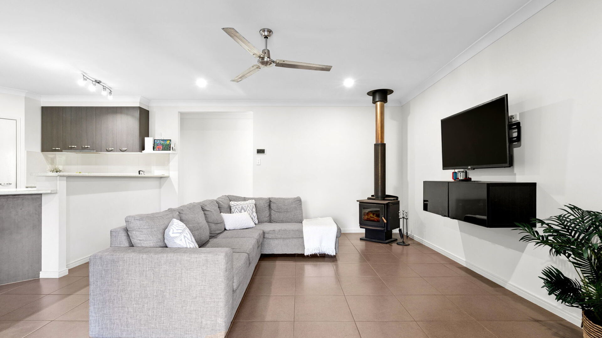 Sold - 2 Cooinda Place - New Property in Glass House Mountains - Real Estate by Cassi Nuske