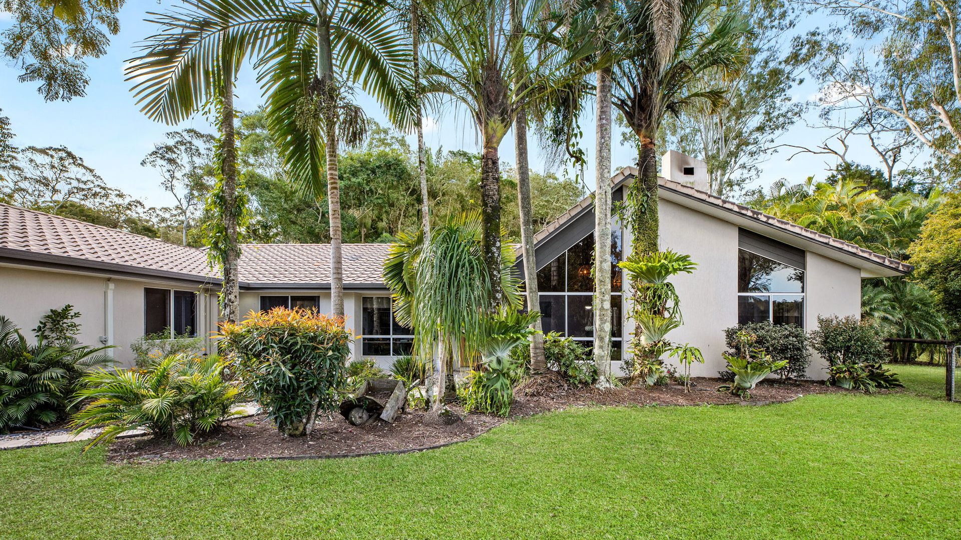 Sold - 664 Glenview Road - New Property in Glenview - Real Estate by Cassi Nuske
