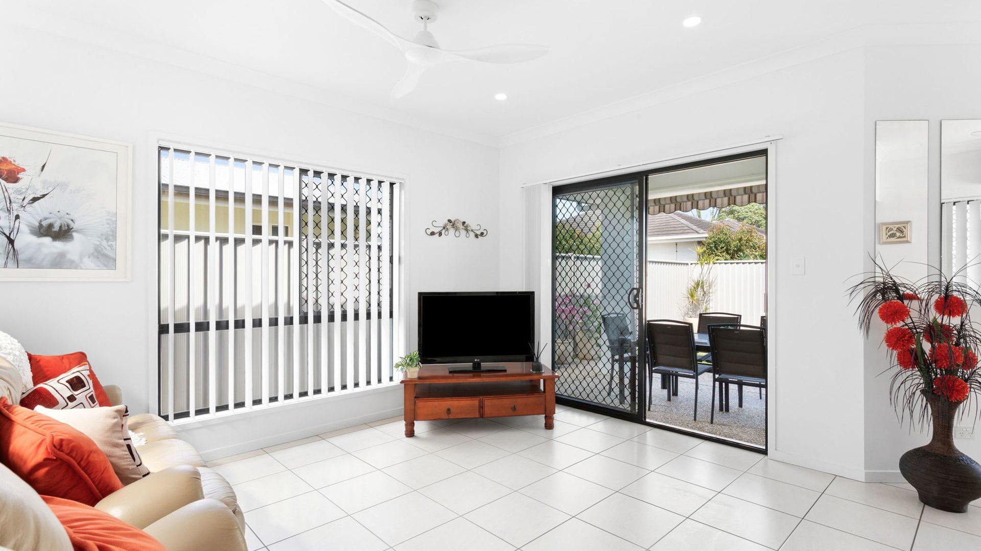 Sold - 5 Scribbly Gum Drive - New Property in Meridan Plains - Real Estate by Nicki Colam