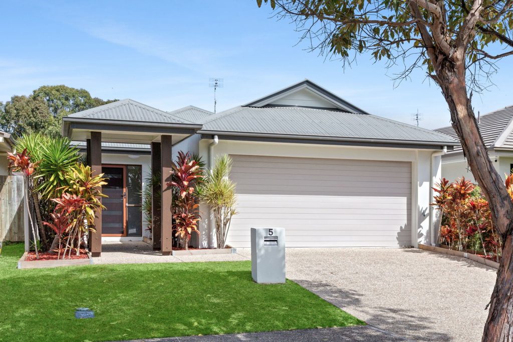 Sold - 5 Scribbly Gum Drive - New Property in Meridan Plains - Real Estate by Nicki Colam