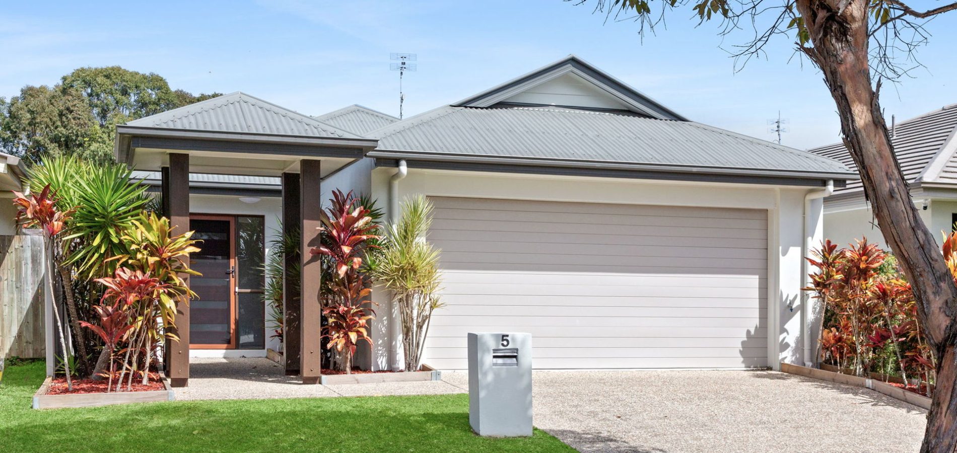 Sold - 5 Scribbly Gum Drive - New Property in Meridan Plains - Real Estate by Nicki Colam