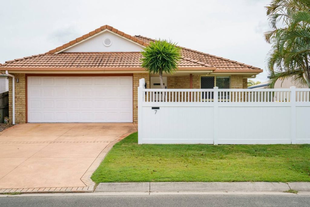7 Mimosa Crescent, Currimundi
