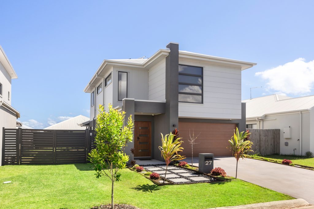 Sold - 27 Lindeman Crescent - New Property in Banya - Real Estate by Carinda Ivens