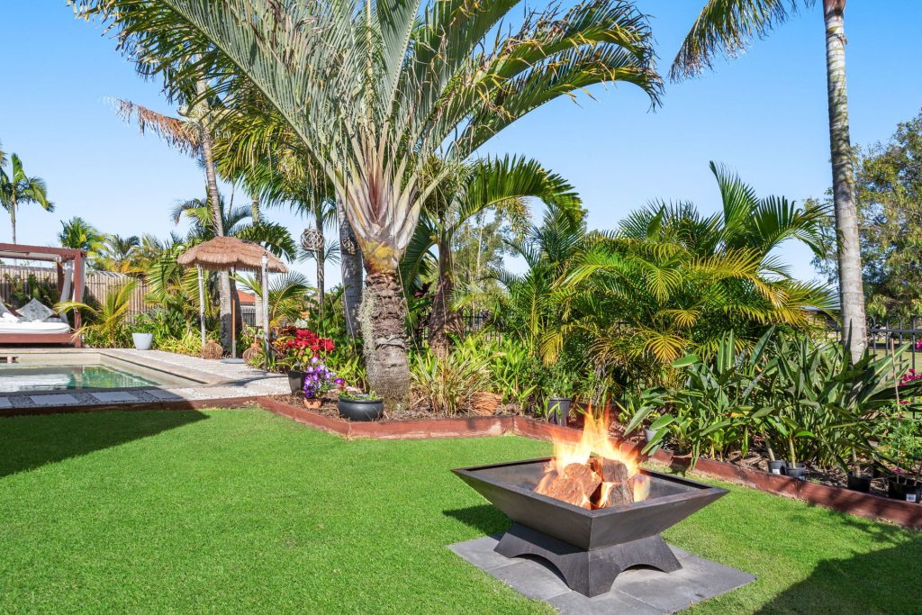 Sold - 15 Water Side Place - New Property in Little Mountain - Real Estate by Nicki Colam